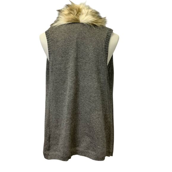 Mod Womens Medium Super Soft Faux Fur Sleeveless Open Cardigan Sweater Top - Picture 3 of 5